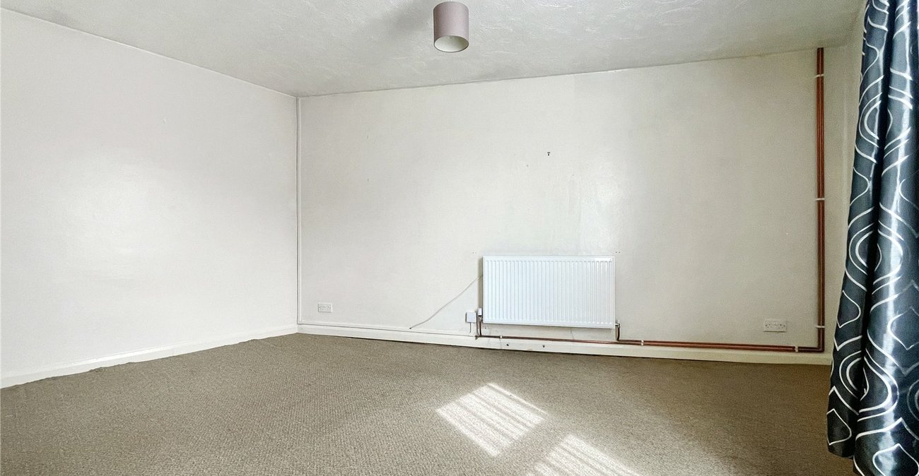 1 bedroom property for sale in Gillingham | Robinson Michael & Jackson