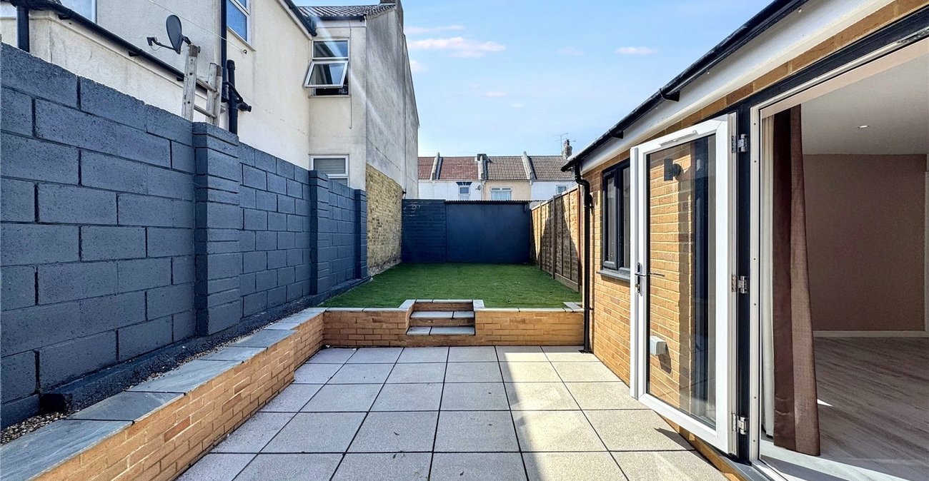 2 bedroom bungalow for sale in Gillingham | Robinson Michael & Jackson