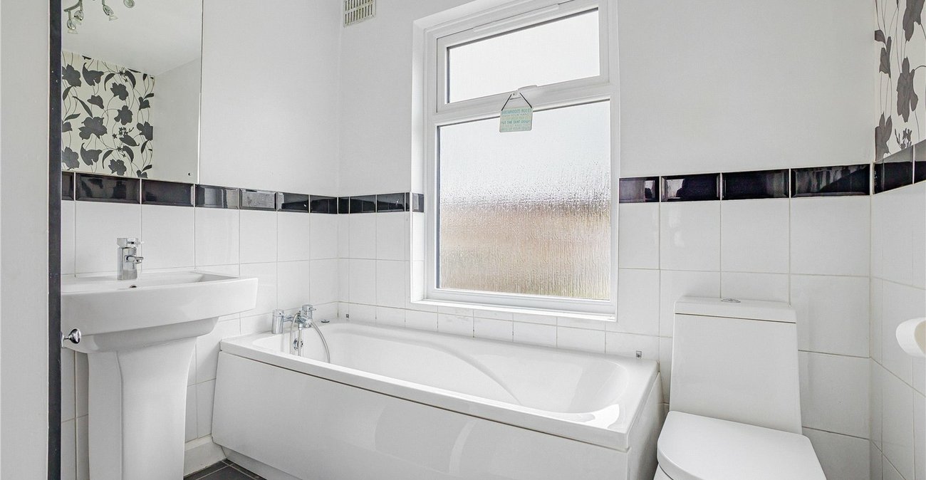 4 bedroom house for sale in Northfleet | Robinson Michael & Jackson