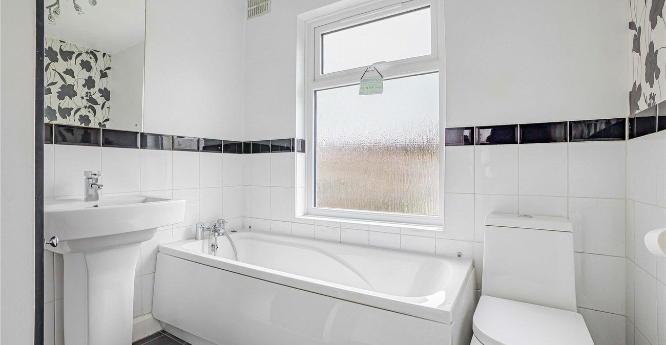 4 bedroom house for sale in Northfleet | Robinson Michael & Jackson