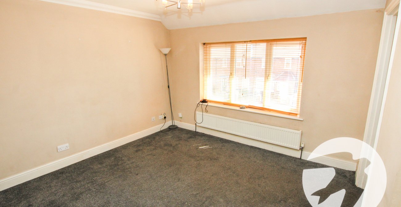 2 bedroom property for sale in Mottingham | Robinson Jackson