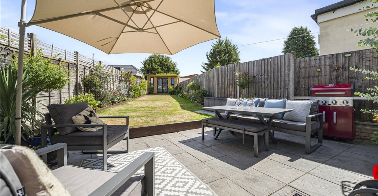 4 bedroom house for sale in Orpington | Robinson Jackson