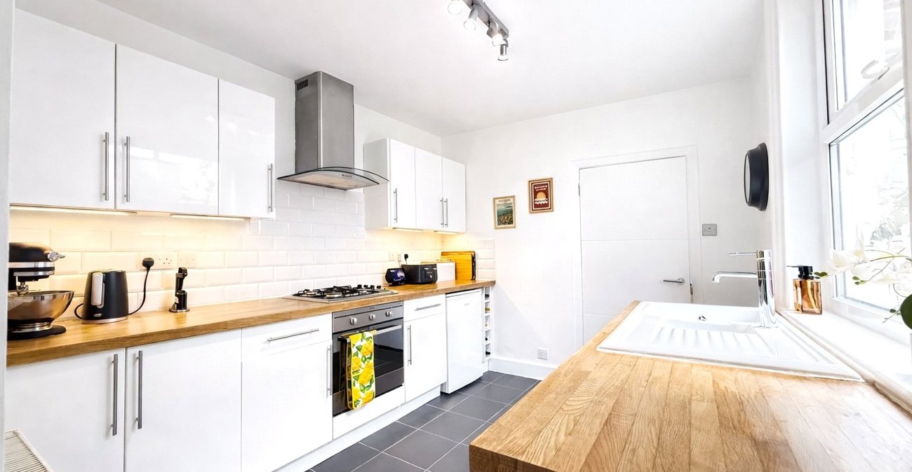 1 bedroom property for sale in London | Robinson Jackson