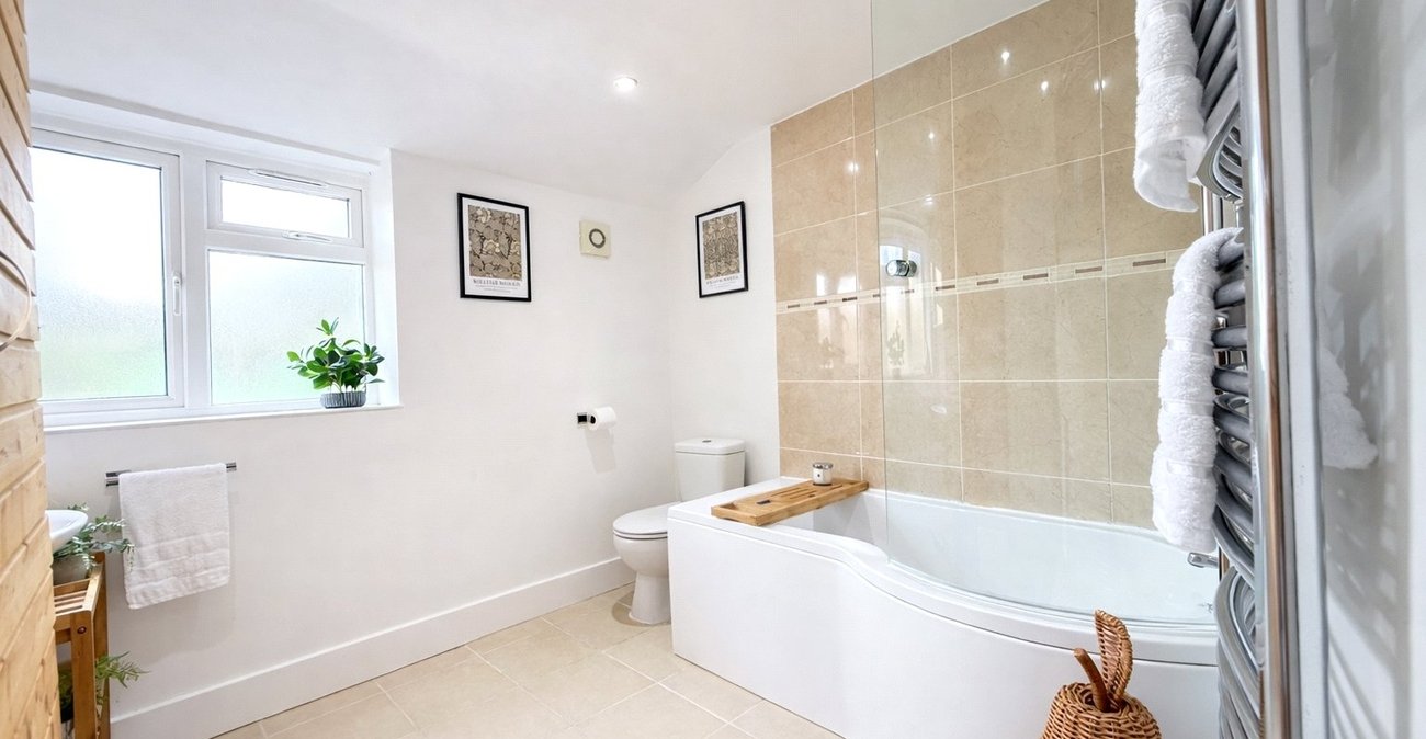 1 bedroom property for sale in London | Robinson Jackson
