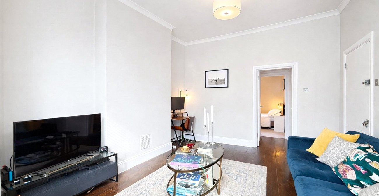 1 bedroom property for sale in London | Robinson Jackson