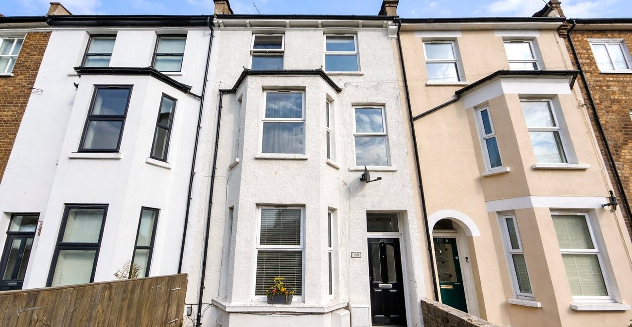 1 bedroom property for sale in London | Robinson Jackson