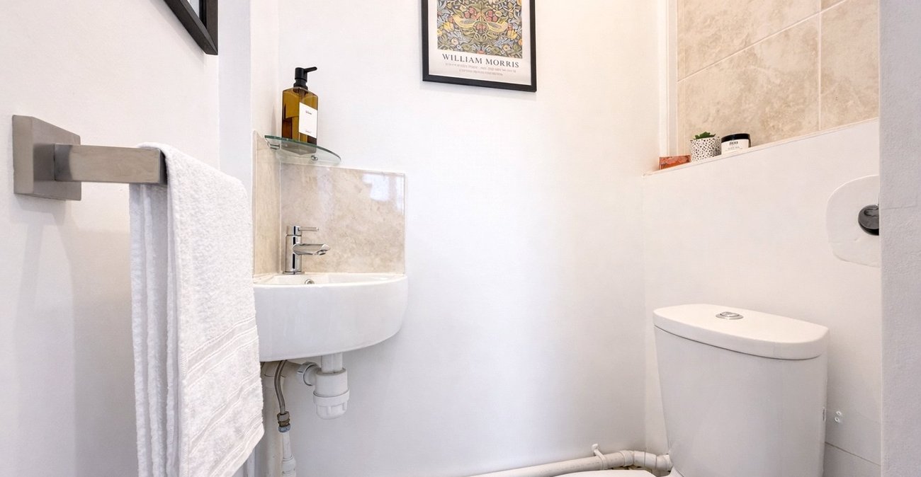 1 bedroom property for sale in London | Robinson Jackson