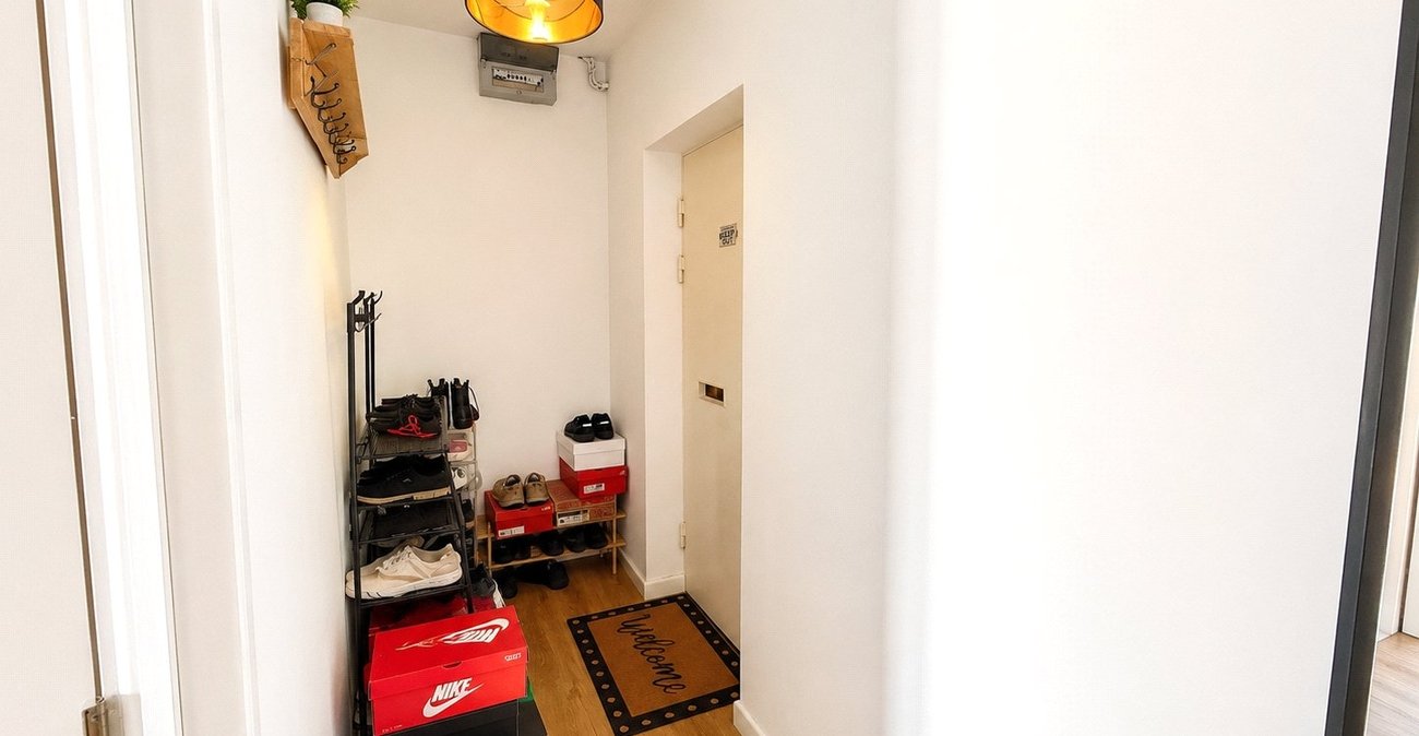 2 bedroom property for sale in London | Robinson Jackson