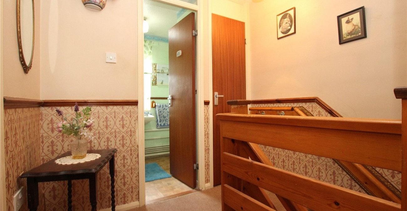 2 bedroom house for sale in Thamesmead | Robinson Jackson