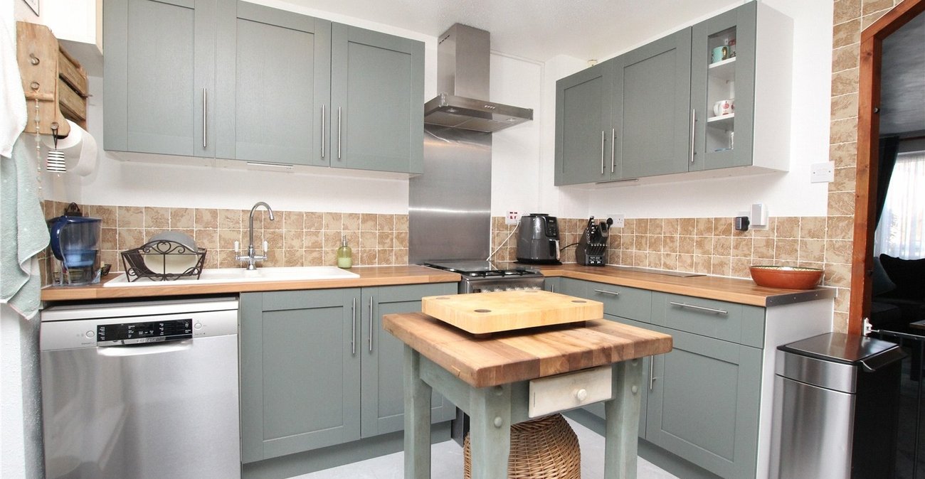 2 bedroom house for sale in Thamesmead | Robinson Jackson