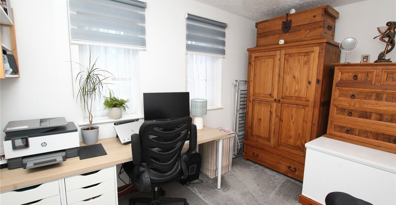 2 bedroom house for sale in Thamesmead | Robinson Jackson