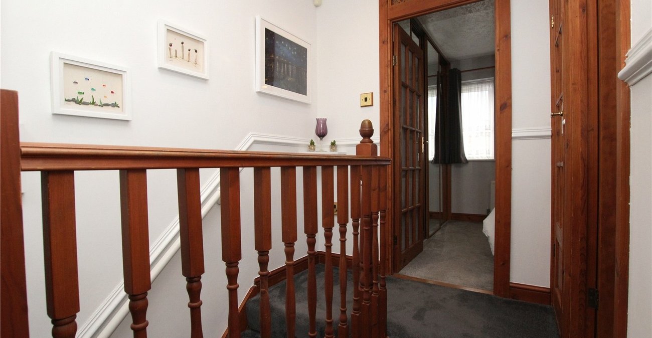 2 bedroom house for sale in Thamesmead | Robinson Jackson