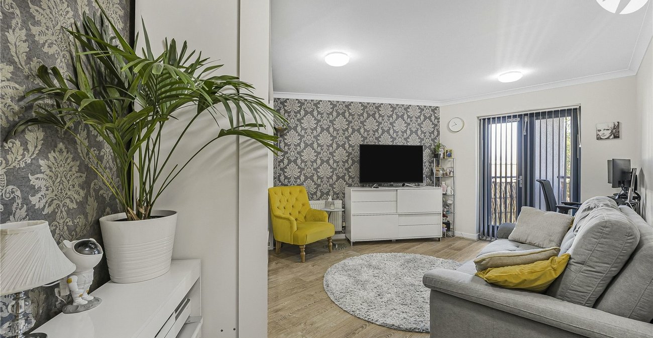 1 bedroom property for sale in Greenhithe | Robinson Jackson