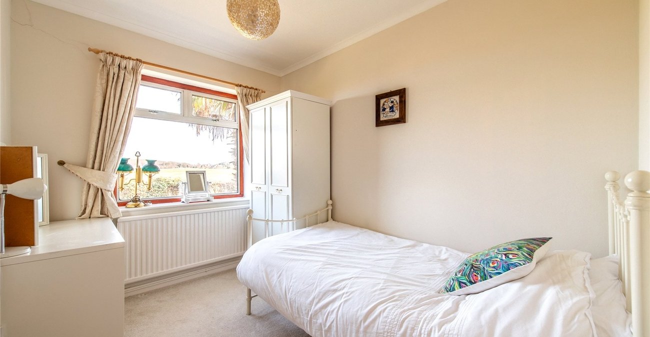 3 bedroom bungalow for sale in Shorne | Robinson Michael & Jackson