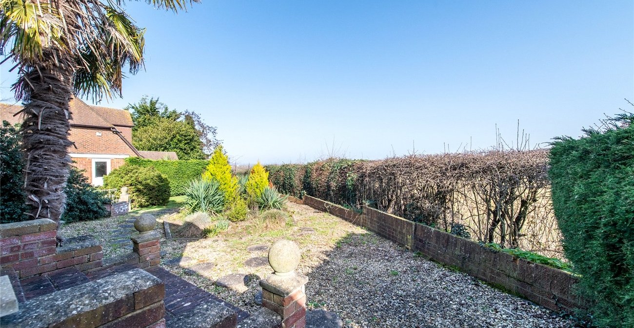 3 bedroom bungalow for sale in Shorne | Robinson Michael & Jackson