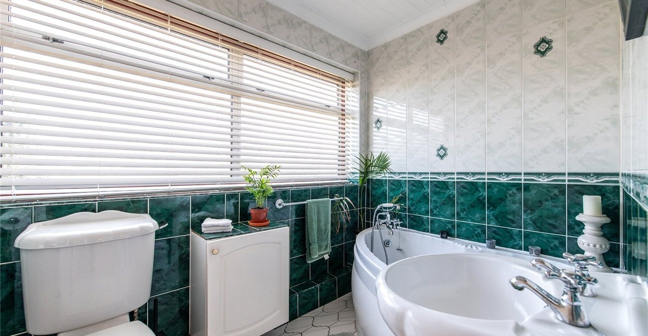 3 bedroom bungalow for sale in Shorne | Robinson Michael & Jackson