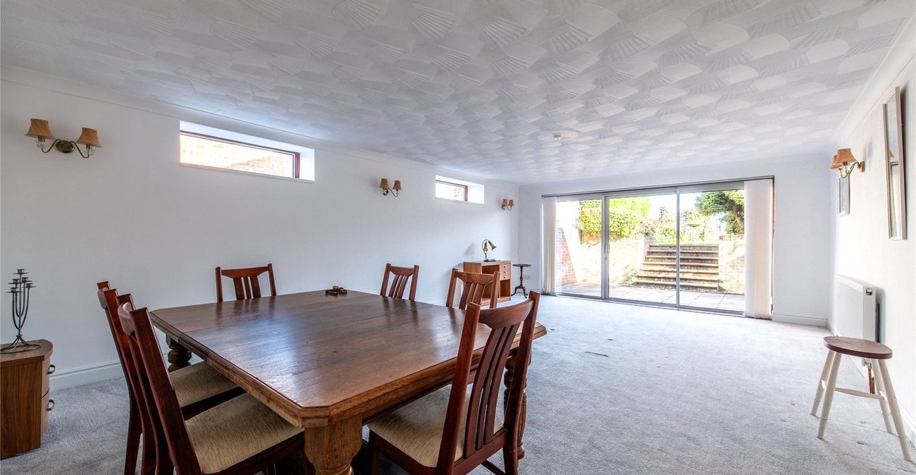 3 bedroom bungalow for sale in Shorne | Robinson Michael & Jackson