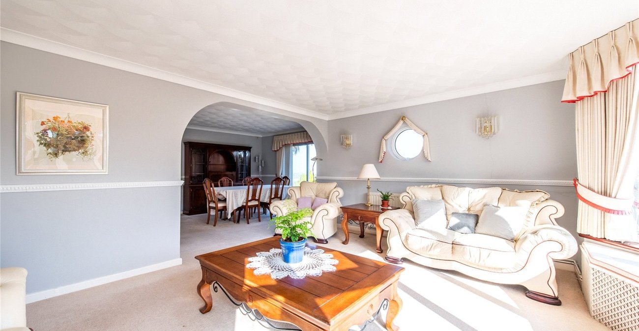 3 bedroom bungalow for sale in Shorne | Robinson Michael & Jackson