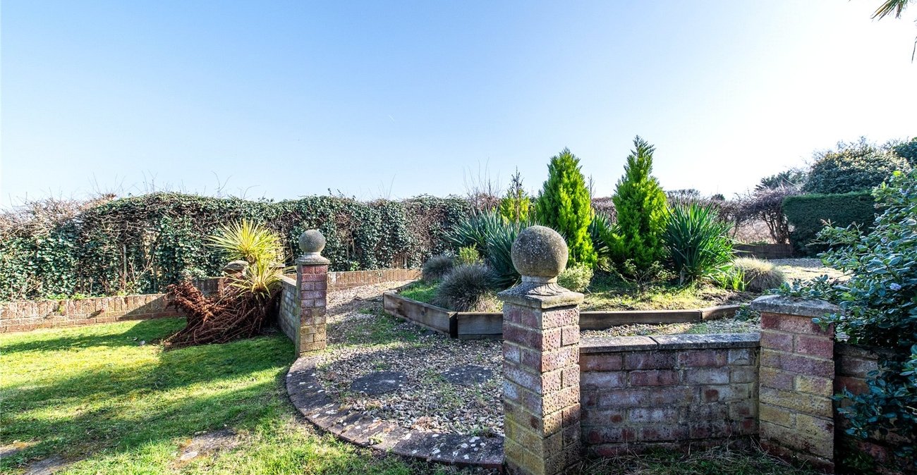 3 bedroom bungalow for sale in Shorne | Robinson Michael & Jackson