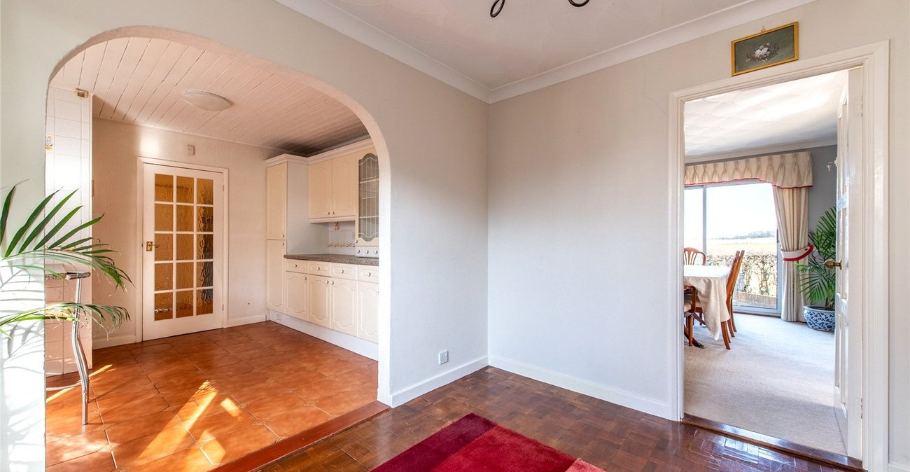 3 bedroom bungalow for sale in Shorne | Robinson Michael & Jackson