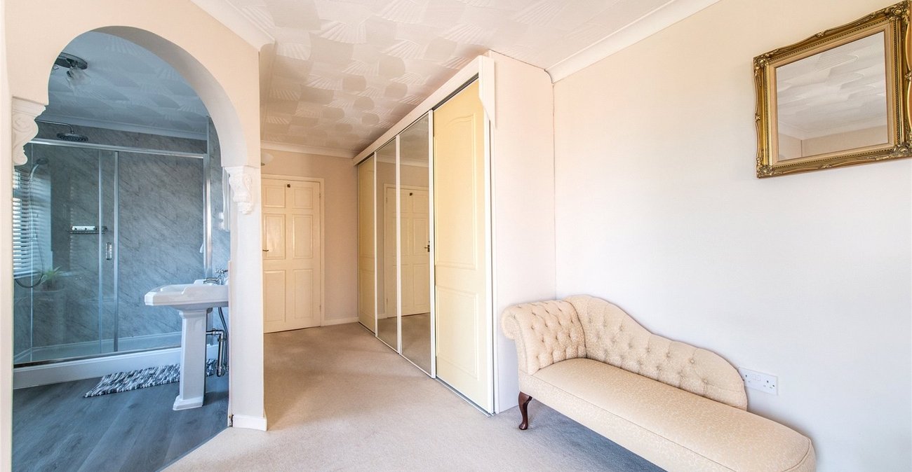 3 bedroom bungalow for sale in Shorne | Robinson Michael & Jackson