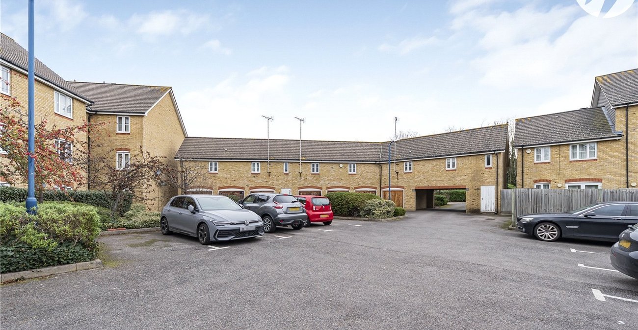 1 bedroom property for sale in Gravesend | Robinson Michael & Jackson