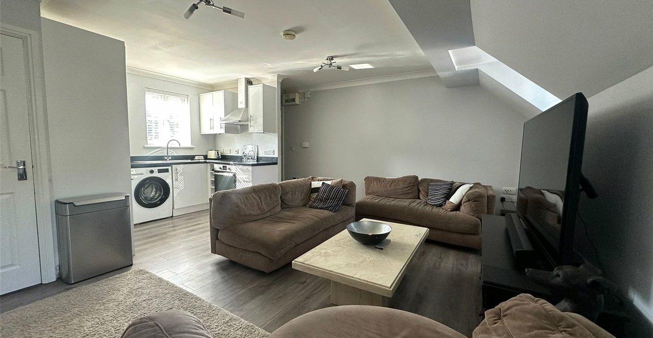1 bedroom property for sale in Gravesend | Robinson Michael & Jackson