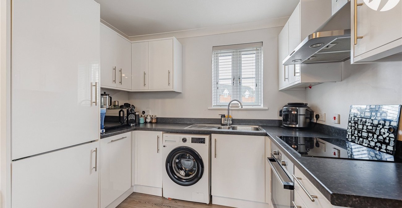 1 bedroom property for sale in Gravesend | Robinson Michael & Jackson