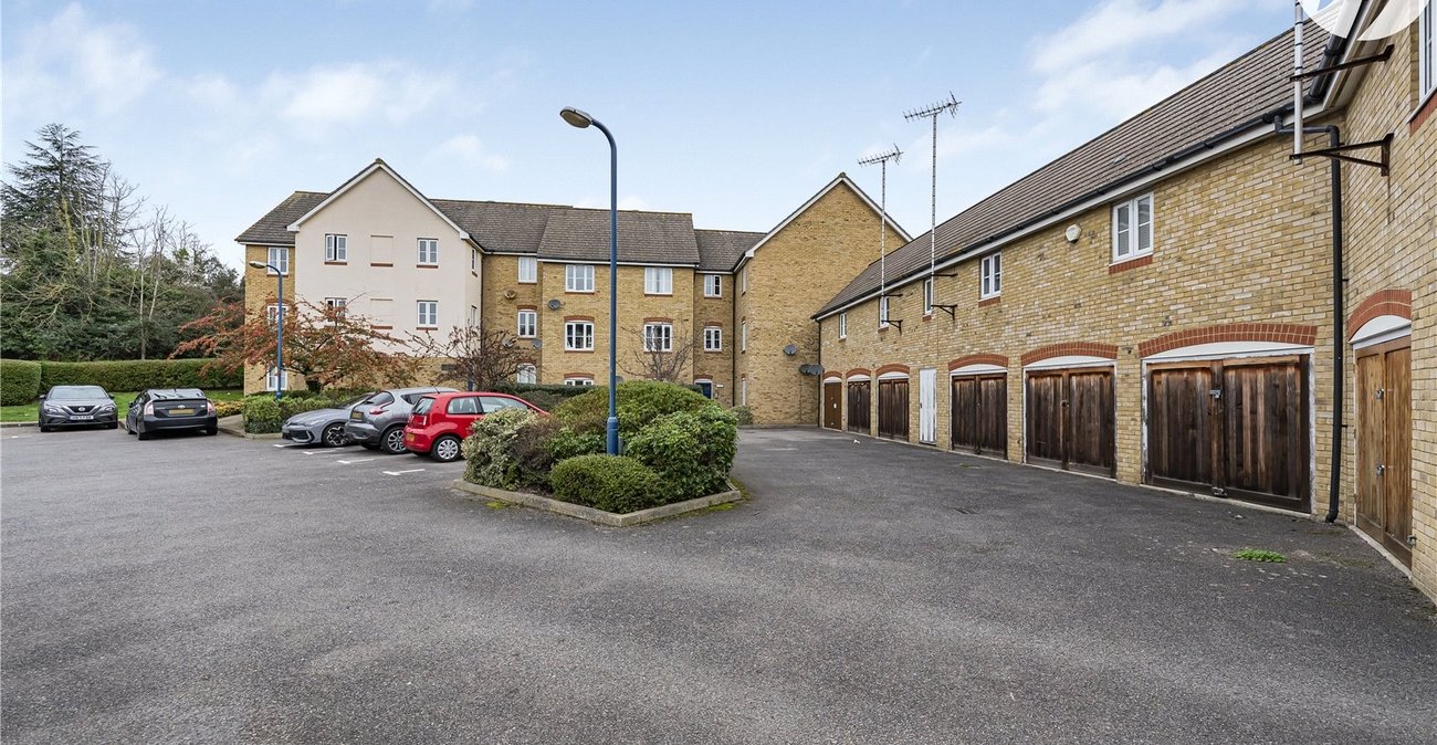 1 bedroom property for sale in Gravesend | Robinson Michael & Jackson