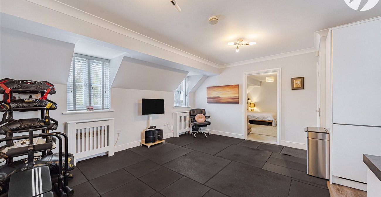 1 bedroom property for sale in Gravesend | Robinson Michael & Jackson