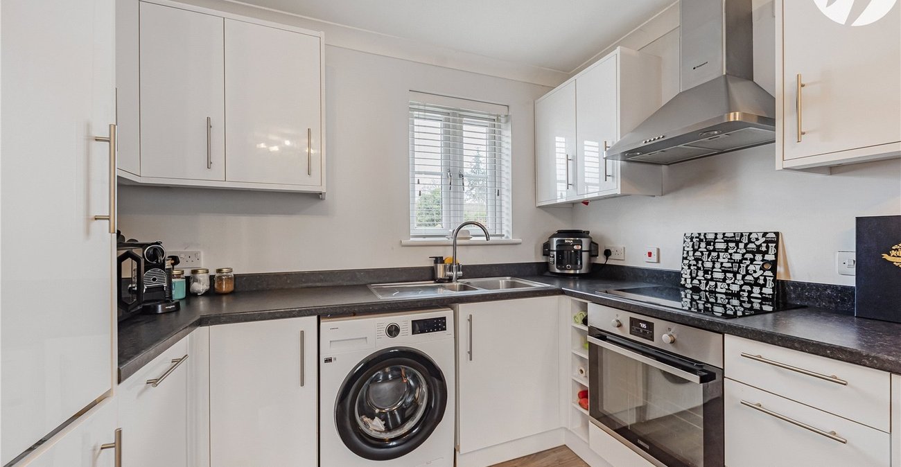 1 bedroom property for sale in Gravesend | Robinson Michael & Jackson