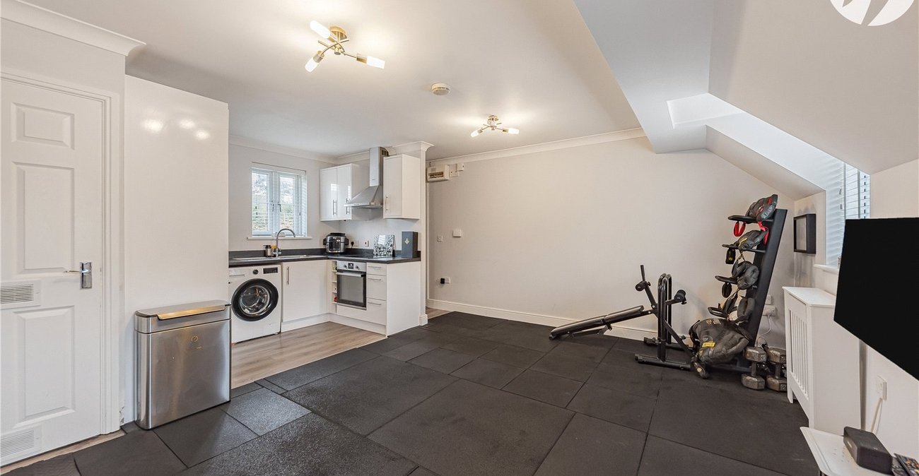 1 bedroom property for sale in Gravesend | Robinson Michael & Jackson