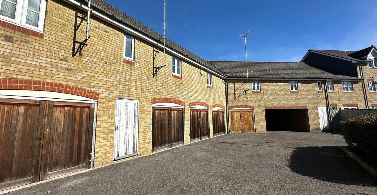 1 bedroom property for sale in Gravesend | Robinson Michael & Jackson