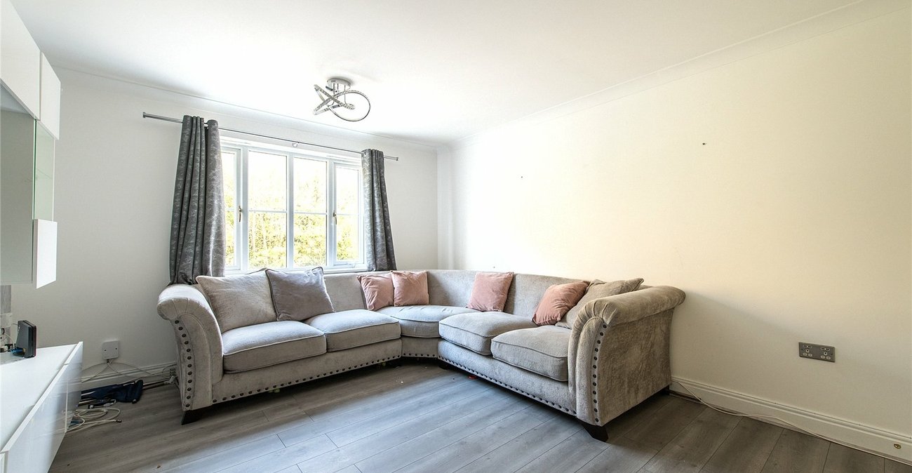 3 bedroom house for sale in Northfleet | Robinson Michael & Jackson