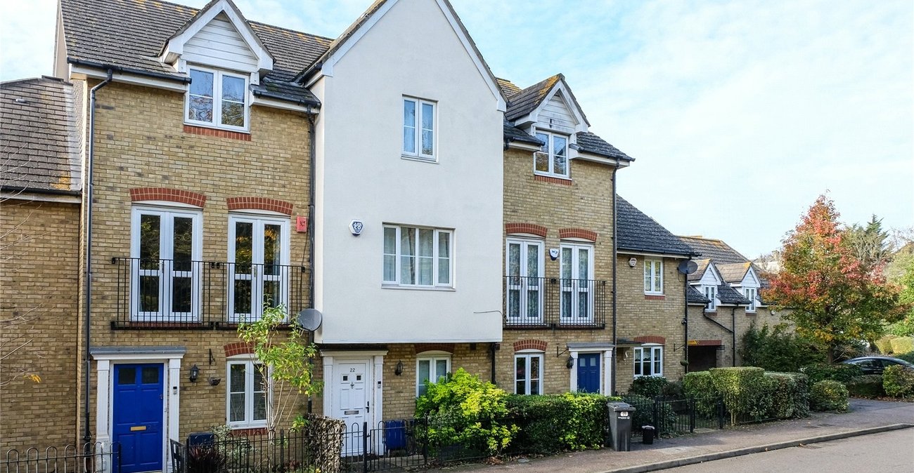 3 bedroom house for sale in Northfleet | Robinson Michael & Jackson