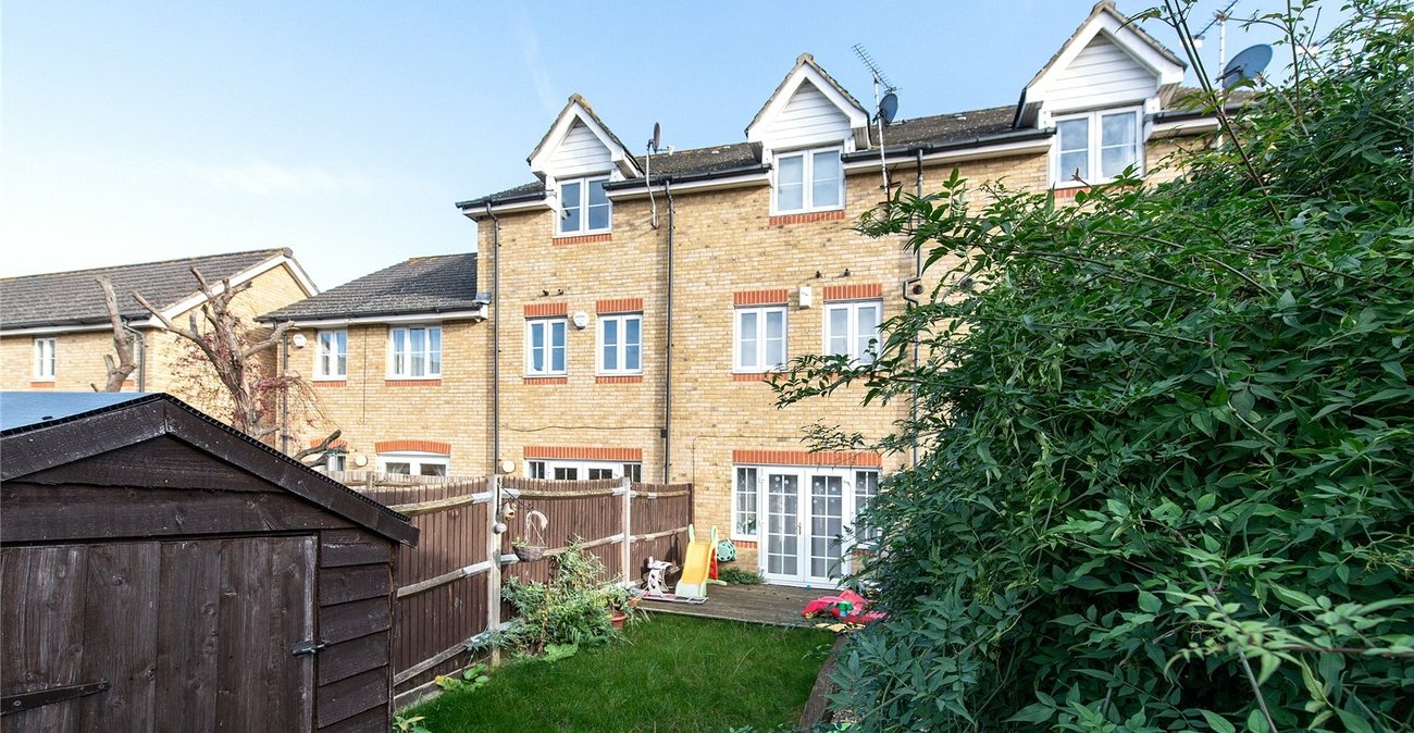 3 bedroom house for sale in Northfleet | Robinson Michael & Jackson