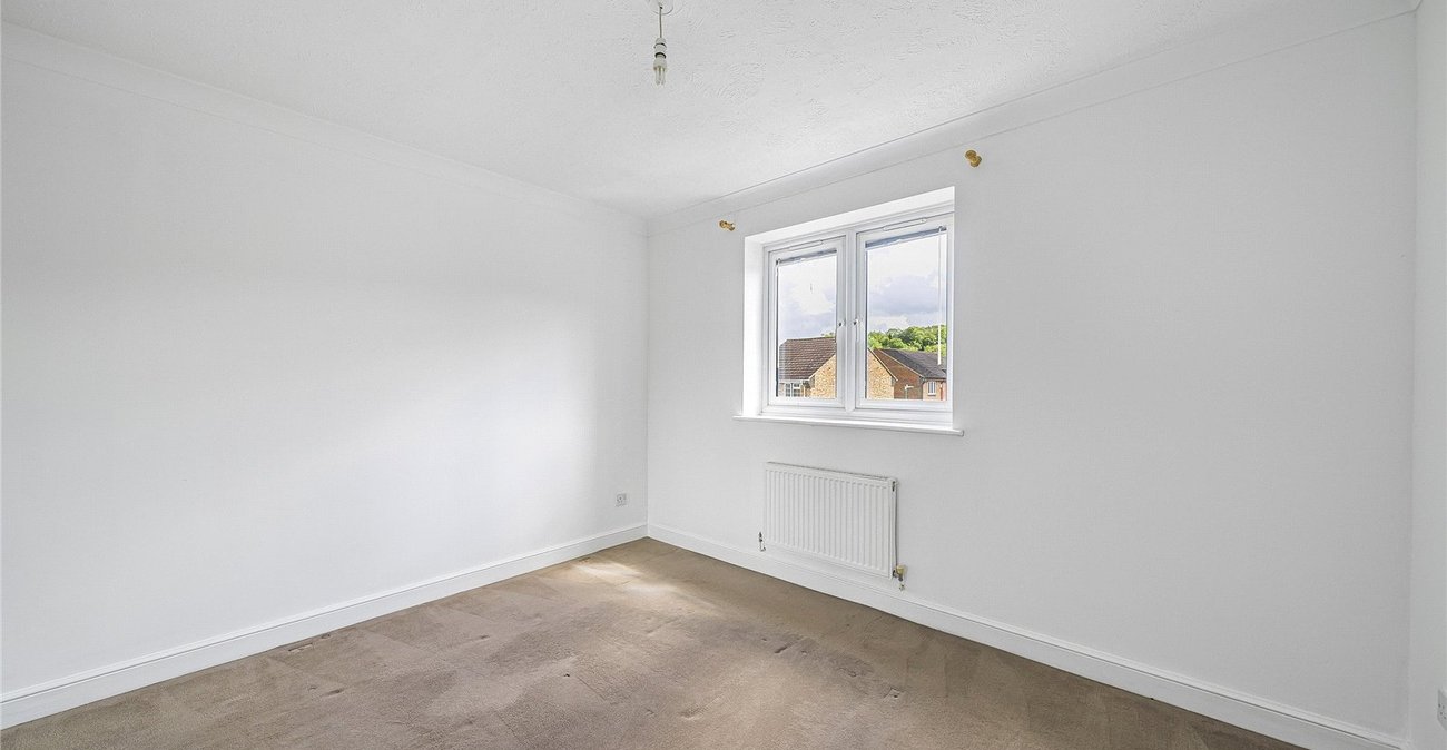 2 bedroom house for sale in Greenhithe | Robinson Jackson