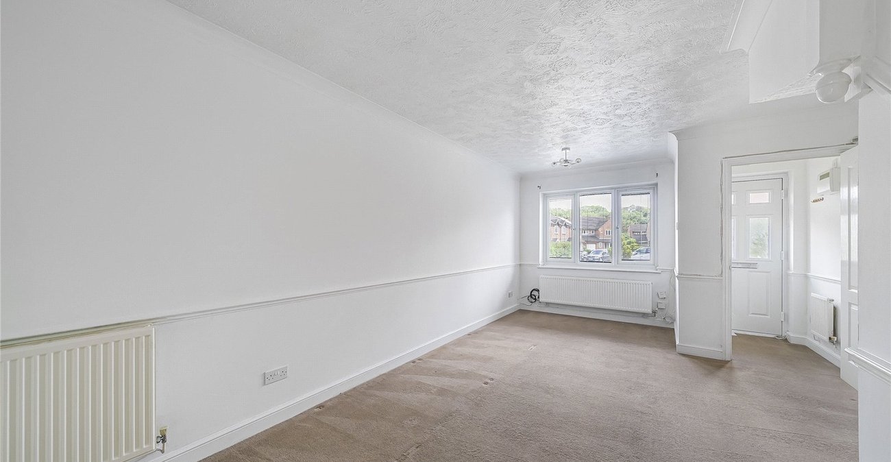 2 bedroom house for sale in Greenhithe | Robinson Jackson
