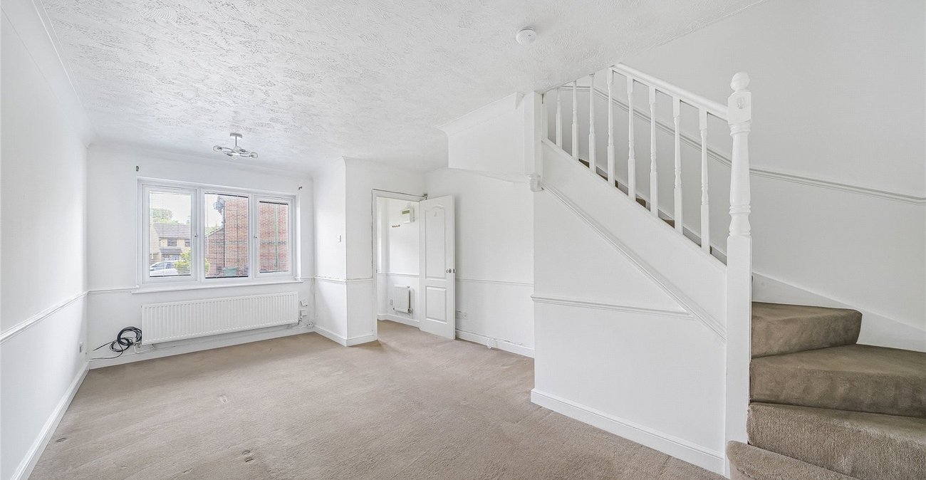 2 bedroom house for sale in Greenhithe | Robinson Jackson