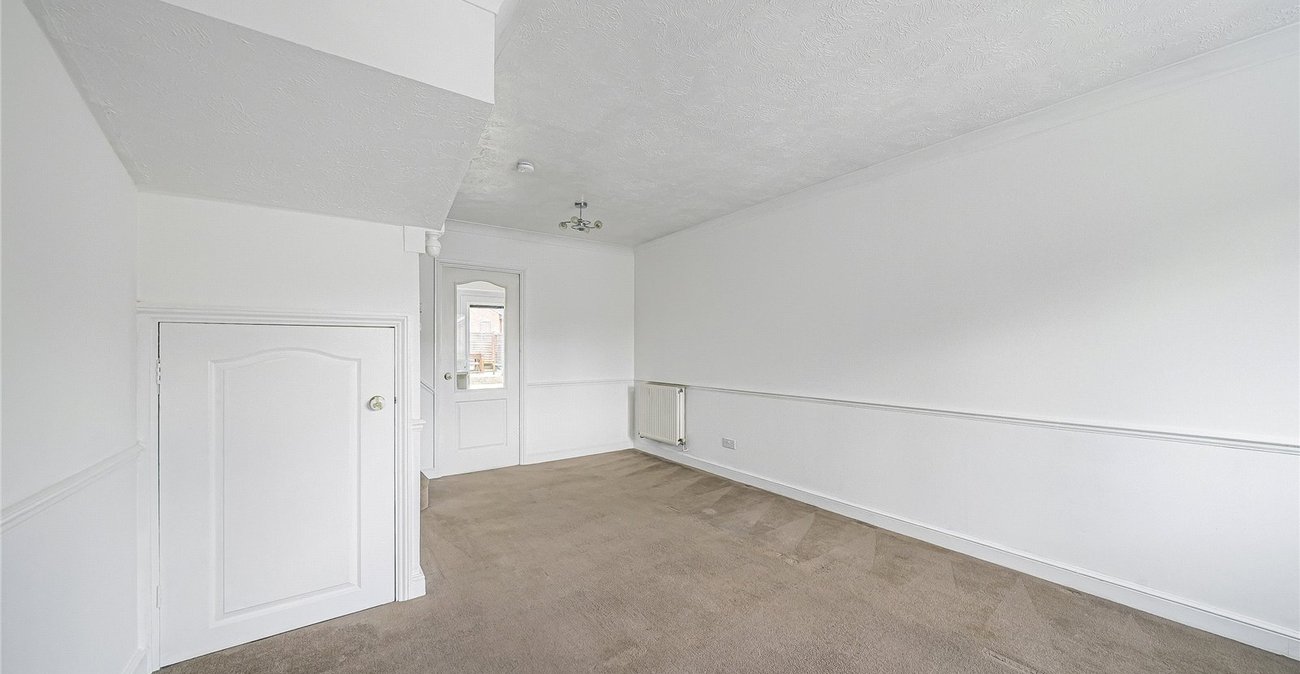 2 bedroom house for sale in Greenhithe | Robinson Jackson