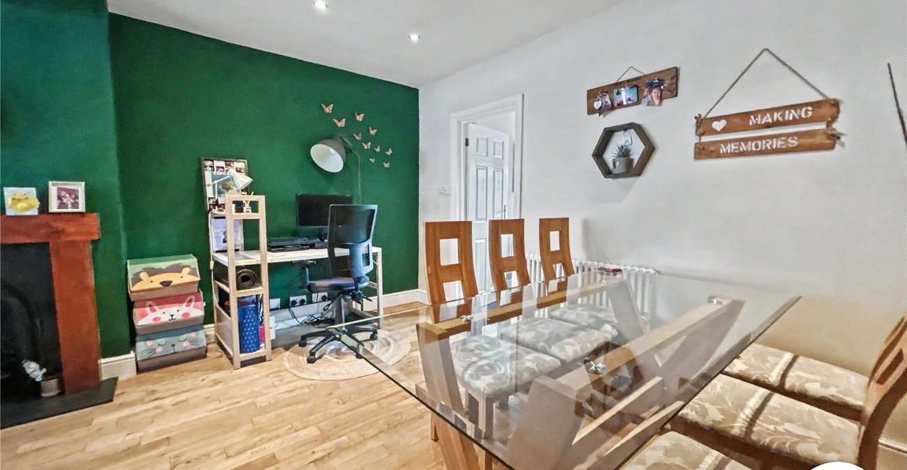 2 bedroom house for sale in South Welling | Robinson Jackson