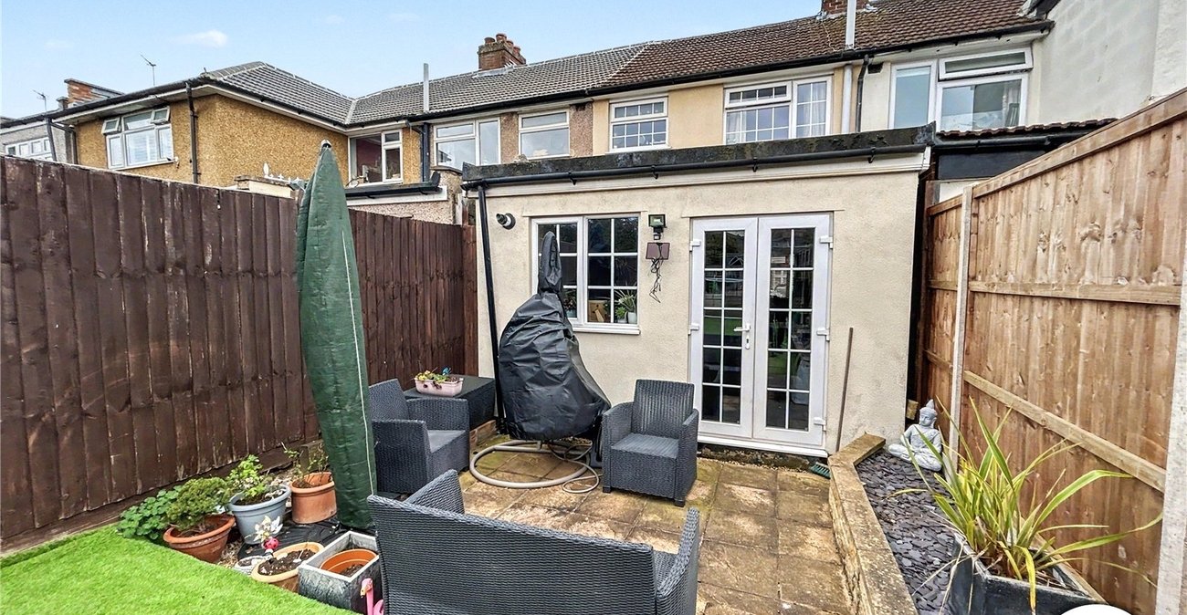 2 bedroom house for sale in South Welling | Robinson Jackson