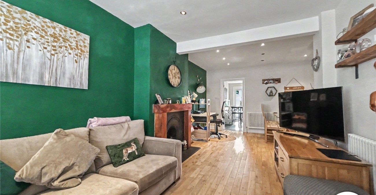 2 bedroom house for sale in South Welling | Robinson Jackson