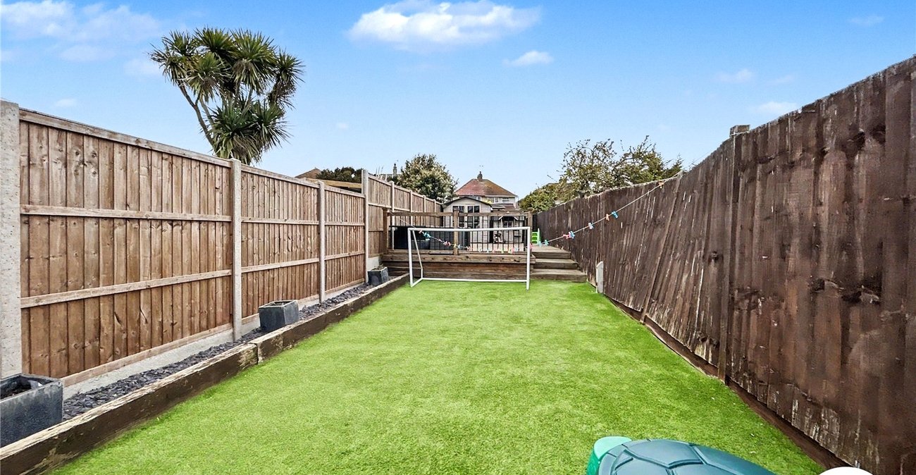 2 bedroom house for sale in South Welling | Robinson Jackson