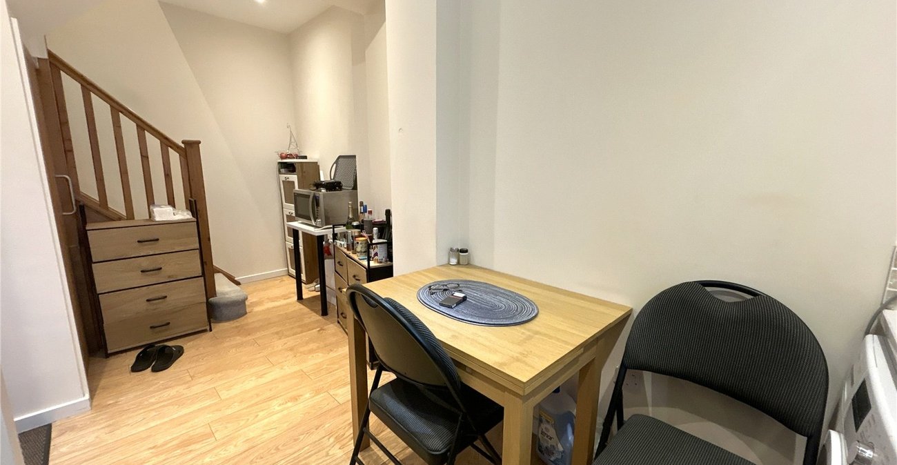 4 bedroom house for sale in Welling | Robinson Jackson