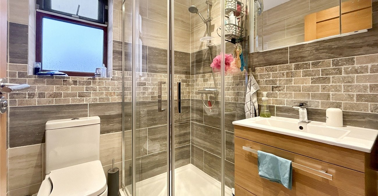 4 bedroom house for sale in Welling | Robinson Jackson