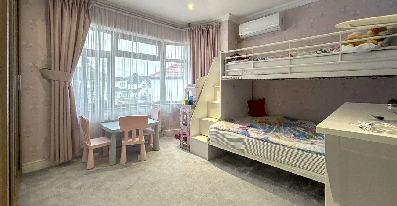 4 bedroom house for sale in Welling | Robinson Jackson