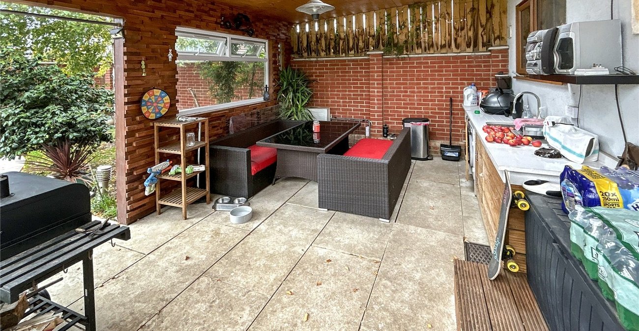 4 bedroom house for sale in Welling | Robinson Jackson