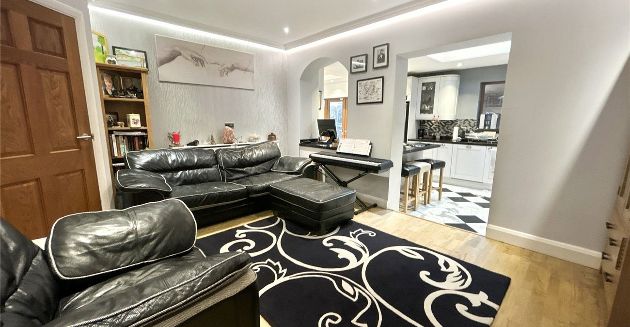 4 bedroom house for sale in Welling | Robinson Jackson