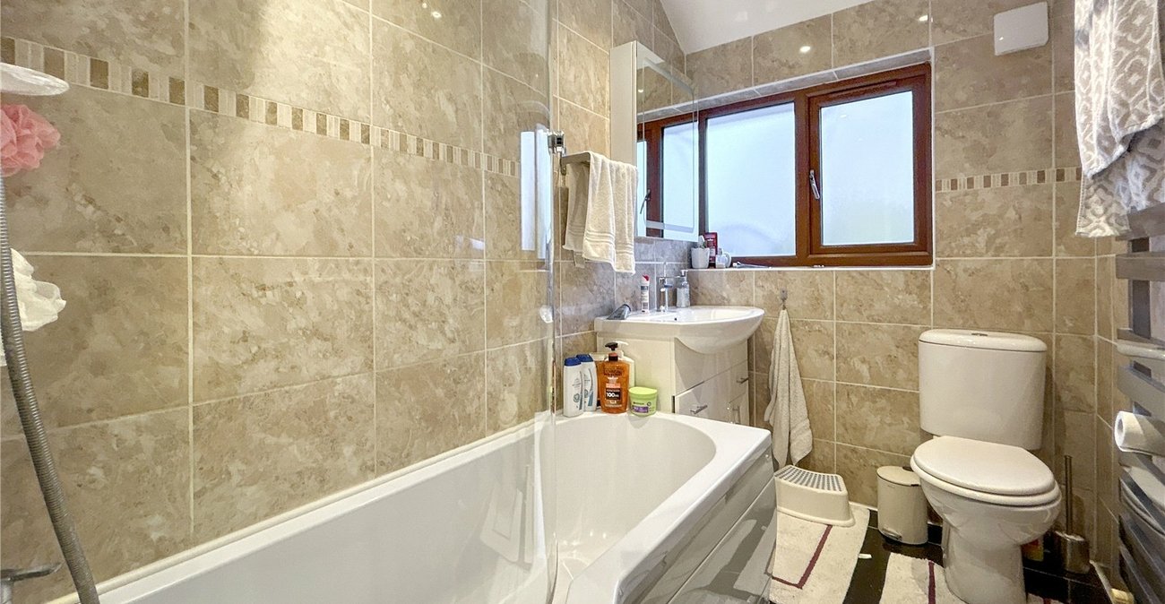 4 bedroom house for sale in Welling | Robinson Jackson